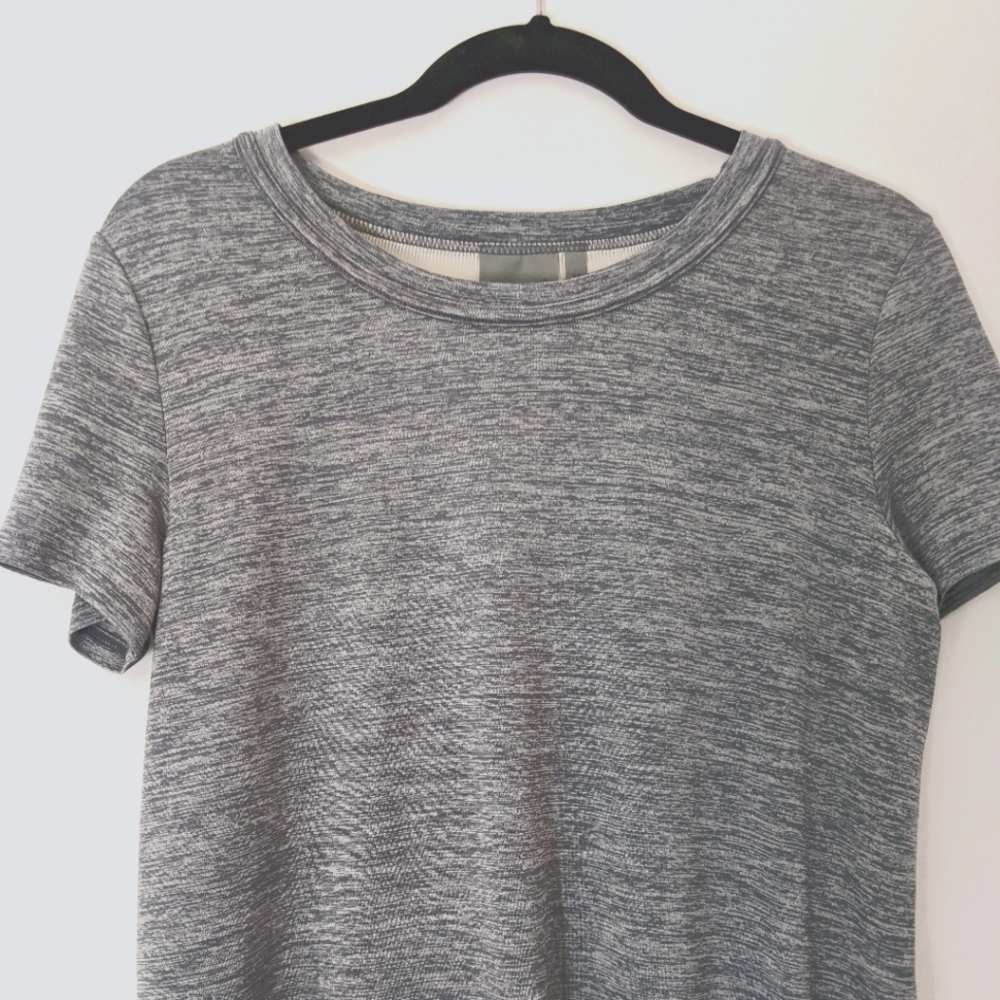 Athleta Utopia Short Sleeve Tee Gray/White XS - Picture 7 of 12